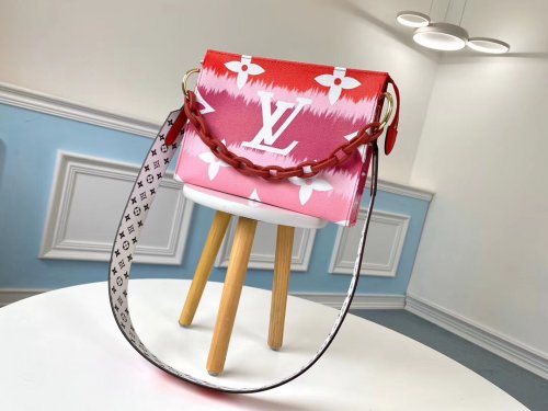 Louis Vuitton Monogram Giant Canvas LV Escale Poche Toilette 26 M69137 Red