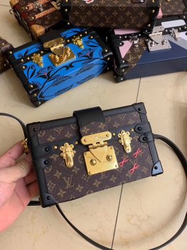 Louis Vuitton Monogram Canvas Petite Malle M40273