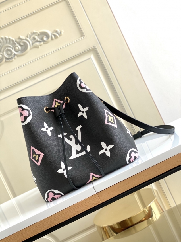 Louis Vuitton NeoNoe MM Autres Toiles Monogram in Black - Handbags M45821