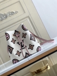 Louis Vuitton NeoNoe MM Autres Toiles Monogram in Cream - Handbags M45822