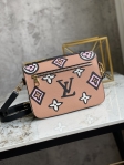 Louis Vuitton Pochette Metis Autres Toiles Monogram in Beige - Handbags M45823