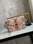 Louis Vuitton Pochette Metis Autres Toiles Monogram in Beige - Handbags M45823