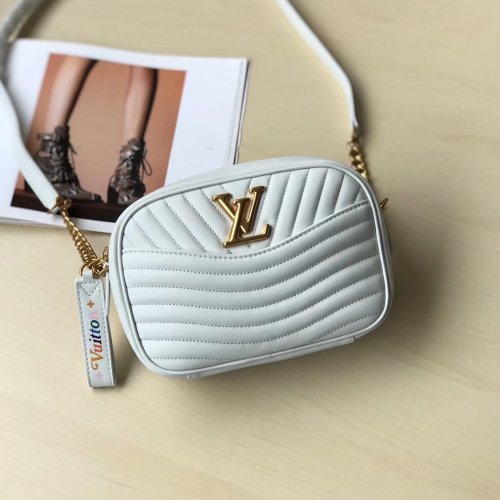 Louis Vuitton Smooth Calf Leather New Wave Camera Bag M53863 Snow White