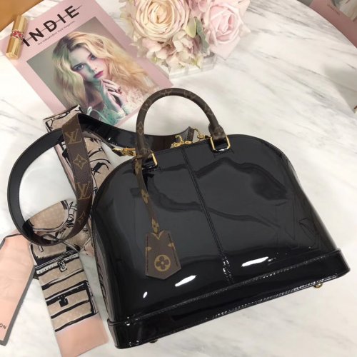 Louis Vuitton Mirroir Patent Leather Alma PM M54395 Noir Louis Vuitton Mirroir Patent Leather Alma PM M54395 Noir