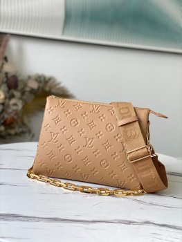 Louis Vuitton Coussin PM H27 Lambskin in Camel - Handbags M57791