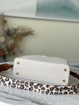 Louis Vuitton Capucines MM Taurillon Leather in Beige - Handbags M58575