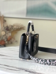 Louis Vuitton Capucines BB Taurillon Leather in Black - Handbags M58720