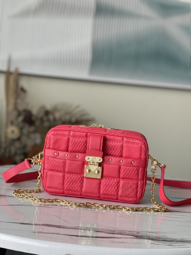 Louis Vuitton Troca PM H27 Damier Quilt in Pink - Handbags M59118