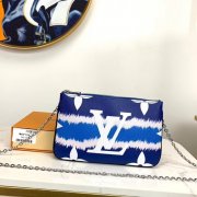 Louis Vuitton Monogram Giant Canvas LV Escale Pochette Double Zip M69124