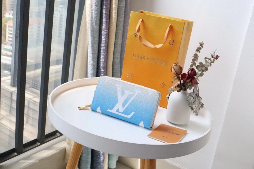 Louis Vuitton Zippy Wallet Autres Toiles Monogram in Blue - Small Leather Goods M80360