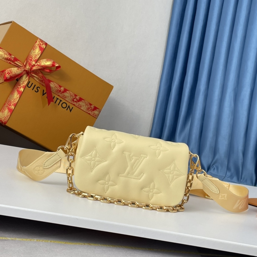 Louis Vuitton Wallet on Strap Bubblegram Leather Banana - Women - Small Leather Goods M81400