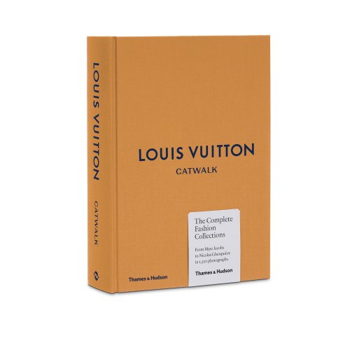 Louis Vuitton Louis Vuitton Catwalk, English version - Art of Living - Books and Stationery R08453