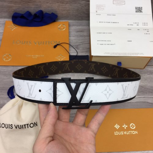 Louis Vuitton LV Circle 40MM Reversible Belt Monogram in Brown - Accessories M8006T