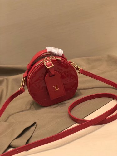 Louis Vuitton Monogram Vernis Leather Mini Boite Chapeau Handbag M90469 Red Louis Vuitton Monogram Vernis Leather Mini Boite Chapeau Handbag M90469 Red
