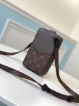 Louis Vuitton Taige Leather Men PHONE BOX M30581