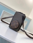 Louis Vuitton Taige Leather Men PHONE BOX M30581