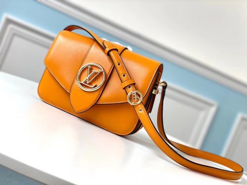 Louis Vuitton Cowhide LV Pont 9 Handbag M55946 Summer Gold