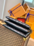 Louis Vuitton Lambskin Coussin MM H27 - Women - Handbags M57783 Black