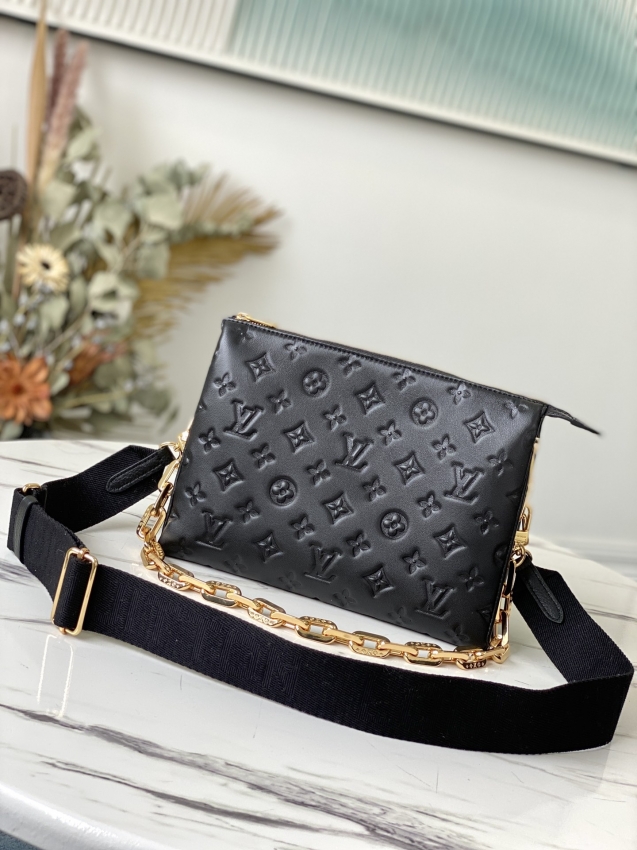 Louis Vuitton Coussin PM H27 Lambskin in Black - Handbags M57790