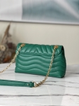 Louis Vuitton LV New Wave Chain Bag H24 in Emerald - Handbags M58664