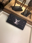 Louis Vuitton Taurillon leather Capucines Wallet M62556 Noir