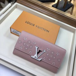 Louis Vuitton Taurillon leather Capucines Wallet M62560 Pink