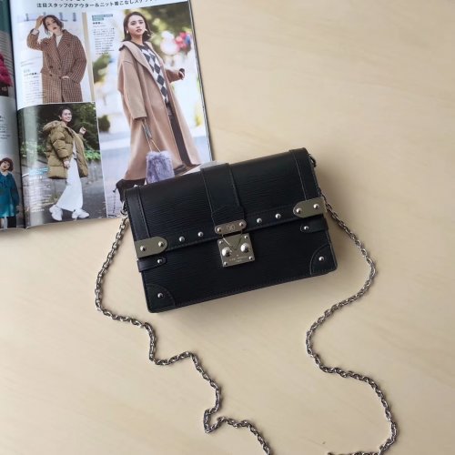 Louis Vuitton Epi Leather Trunk Chain Wallet M67507 Noir Black Louis Vuitton Epi Leather Trunk Chain Wallet M67507 Noir Black