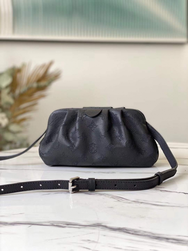 Louis Vuitton Mahina Leather Scala Mini Pouch M80093 Black