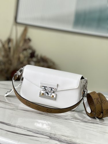 Louis Vuitton Swing H27 Calfskin leather in White - Women - Handbags M20395