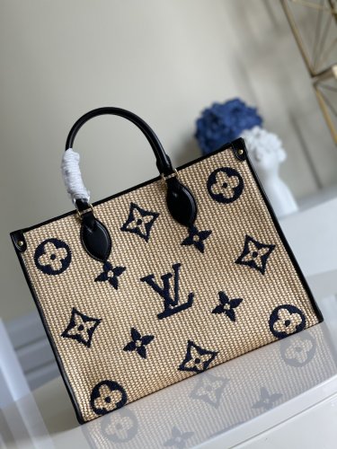 Louis Vuitton OnTheGo MM Autres Toiles Monogram in Blue - Handbags M57723
