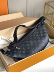 Louis Vuitton Monogram Eclipse Canvas Men Discovery Bumbag M44336