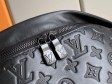 Louis Vuitton Monogram Shadow Calf Leather Men Discovery Bumbag M44388