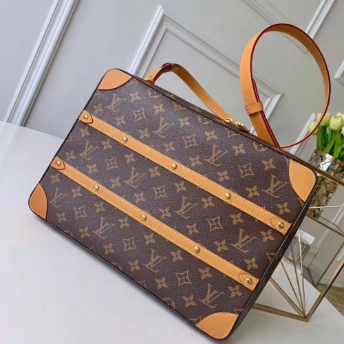 Louis Vuitton Monogram canvas Men Soft Trunk Messenger MM M44754 Louis Vuitton Monogram canvas Men Soft Trunk Messenger MM M44754