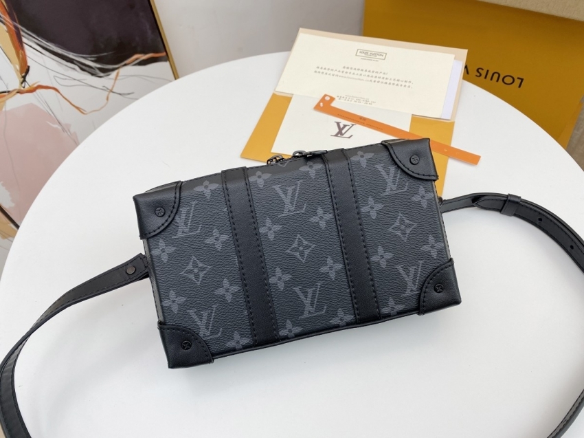 Louis Vuitton Monogram Eclipse Canvas Men Trunk Wallet M69838