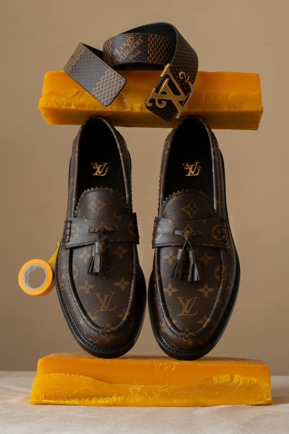 LV² COLLECTION