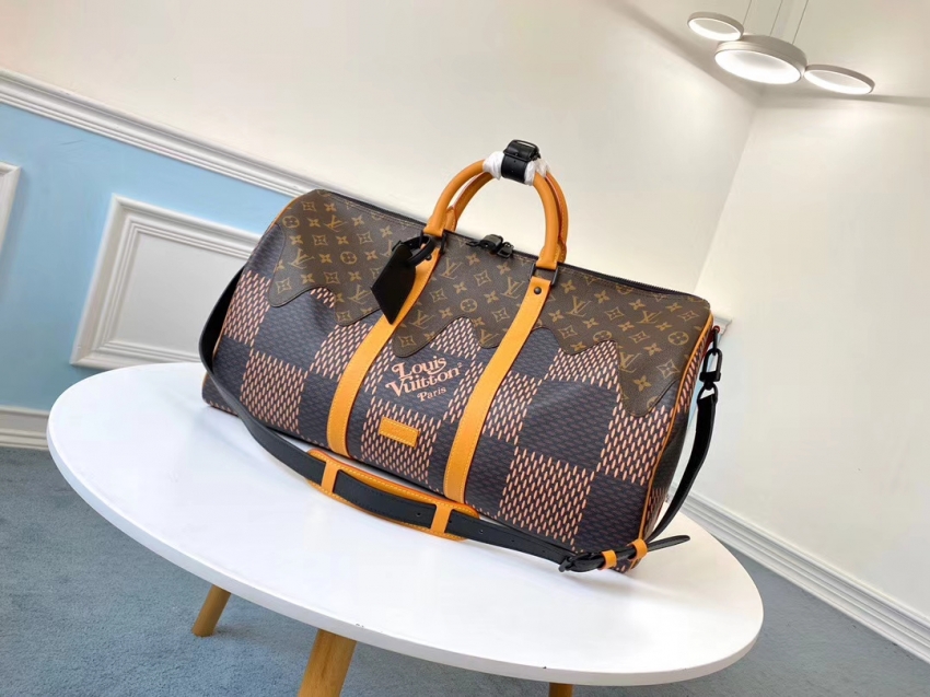 Louis Vuitton X Nigo Damier Giant Keepall Bandoulière 50 N40360