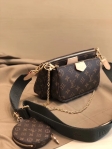 Louis Vuitton Monogram Multi Pochette Accessoires Coin Purse M44813K