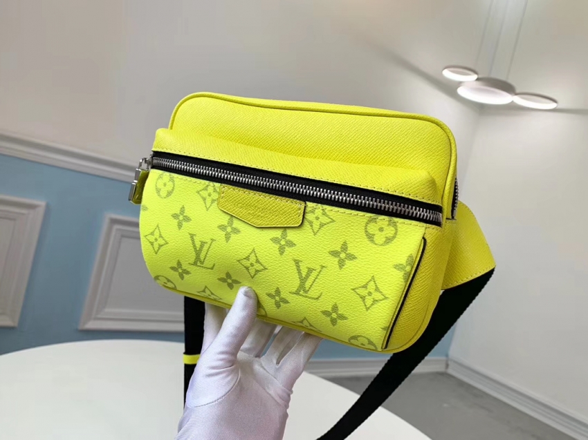 Louis Vuitton Taigarama Outdoor Bumbag Men M30251 Jaune