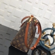 Louis Vuitton Monogram Canvas V TOTE MM M43948 Noir