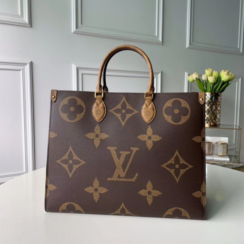 Louis Vuitton Monogram Giant canvas Onthego Tote bag M44576