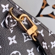 Louis Vuitton LV Jungle Monogram Giant Neverfull MM Tote Bag M44716 Ivoire