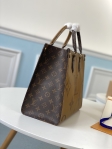 Louis Vuitton Giant Monogram Onthego MM Tote Bag M45321