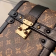 Louis Vuitton Monogram Canvas REF.PF.Vavin Chain IPhone M63913
