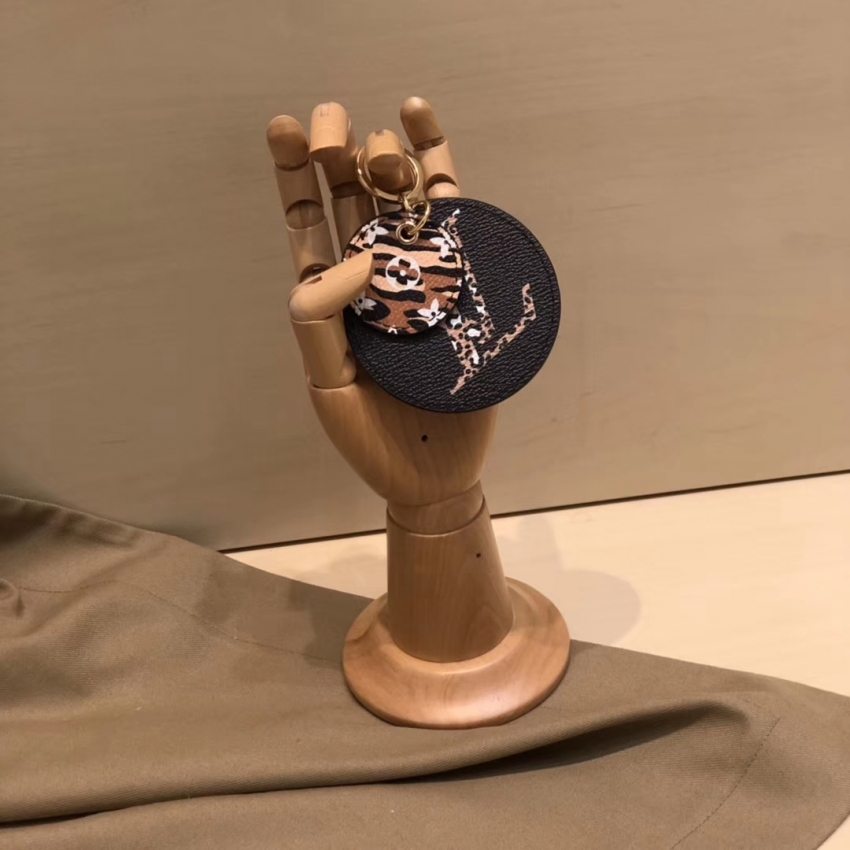 Louis Vuitton LV Jungle Monogram Giant Bag Charm and Key Holder M68469 Black