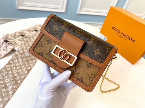 Louis Vuitton Monogram Reverse Canvas Dauphine Chain Wallet M68746 Louis Vuitton Monogram Reverse Canvas Dauphine Chain Wallet M68746
