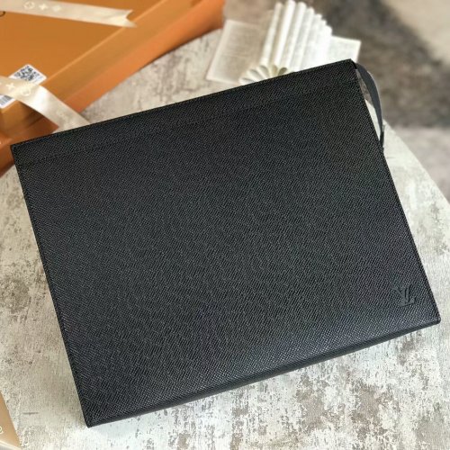 Louis Vuitton Taiga leather Pochette Voyage GM M30043