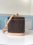 Louis Vuitton Monogram Canvas Nice Beauty Case M47280