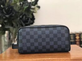 Louis Vuitton Damier Graphite Canvas Washbag N50000