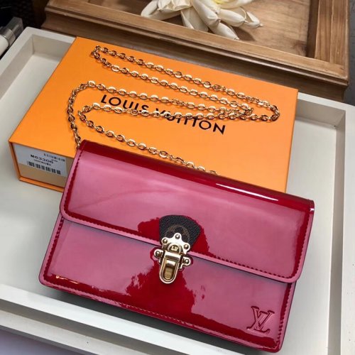 Louis Vuitton Patent Calf Leather Cherrywood Chain Wallet M63305 Red Louis Vuitton Patent Calf Leather Cherrywood Chain Wallet M63305 Red