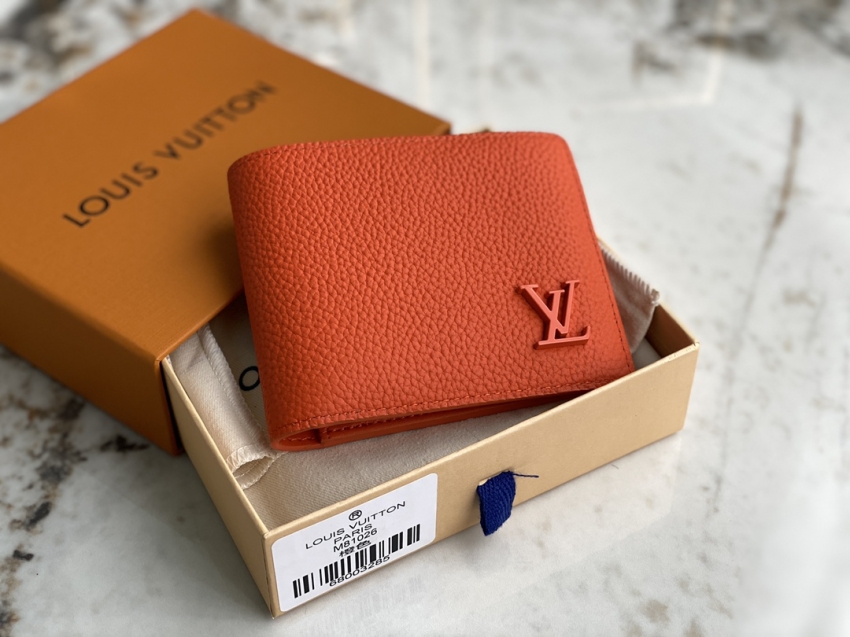 Louis Vuitton Wallet Multiple LV AEROGRAM in Orange - Men - Small Leather Goods M81026